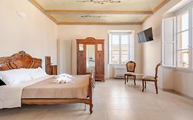 PALAZZO PICALFIERI SUITE d EPOCA